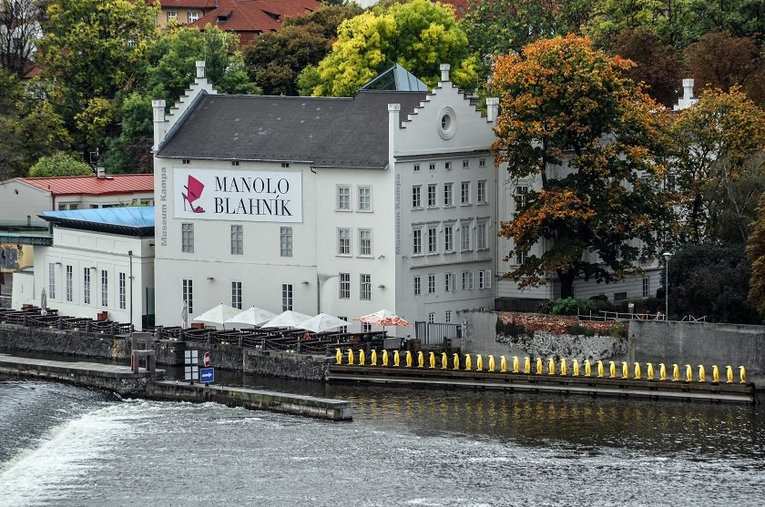 Museum Kampa and Moldau river